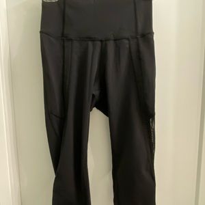 Lululemon Capri Pants